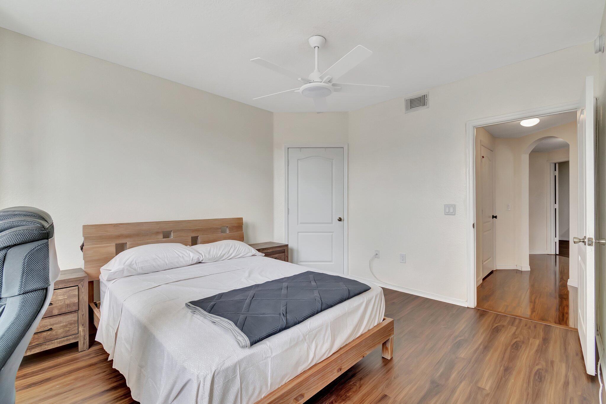 1207 Belmont Place Property Photo 34