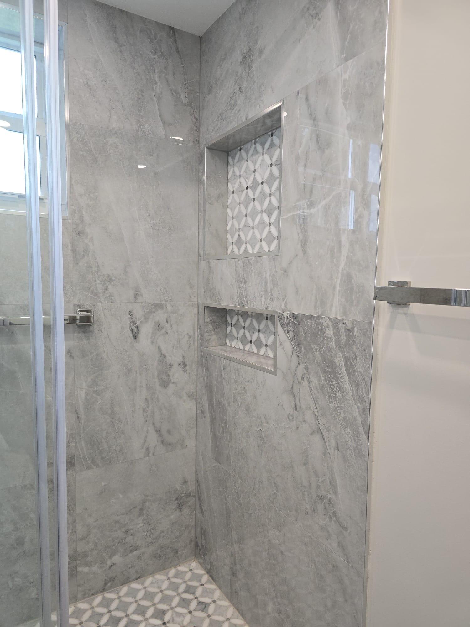 215 E Normandy E 215 Property Photo 19
