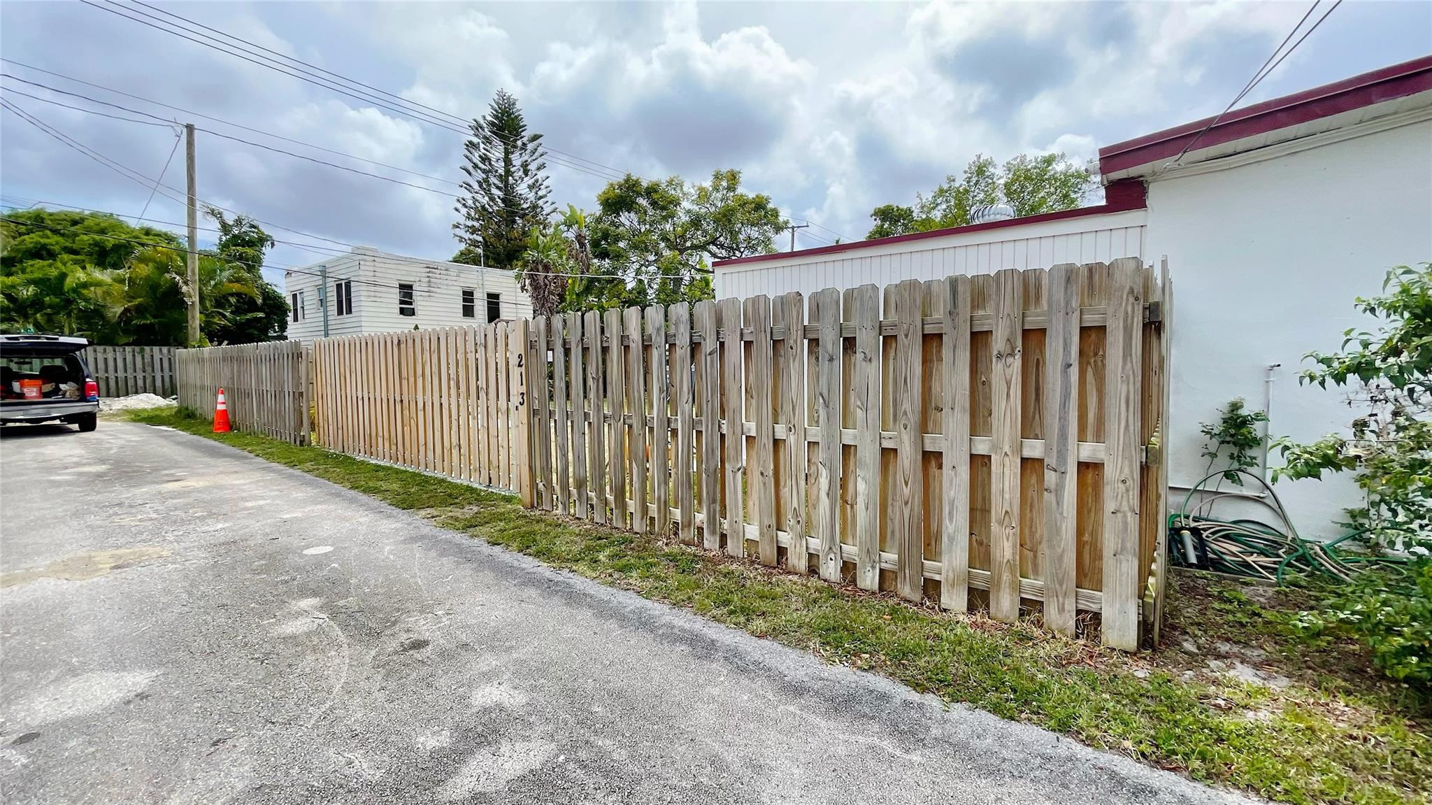 213 Sw 3rd Place Property Photo 11