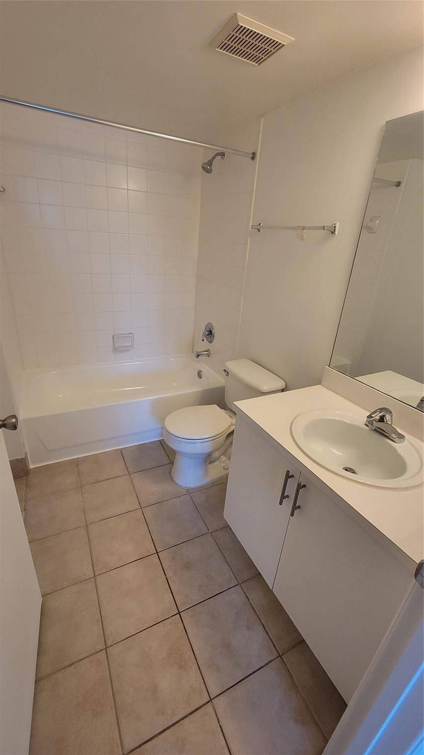 4163 N Haverhill Road 1203 Property Photo 16