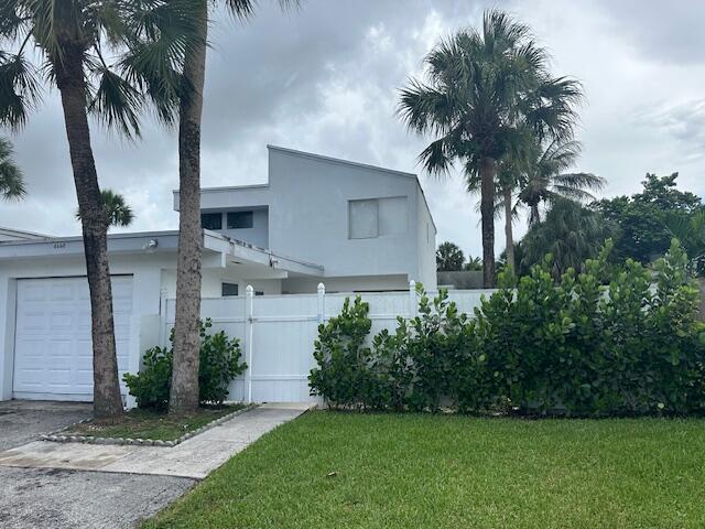 4660 NW 6TH Court