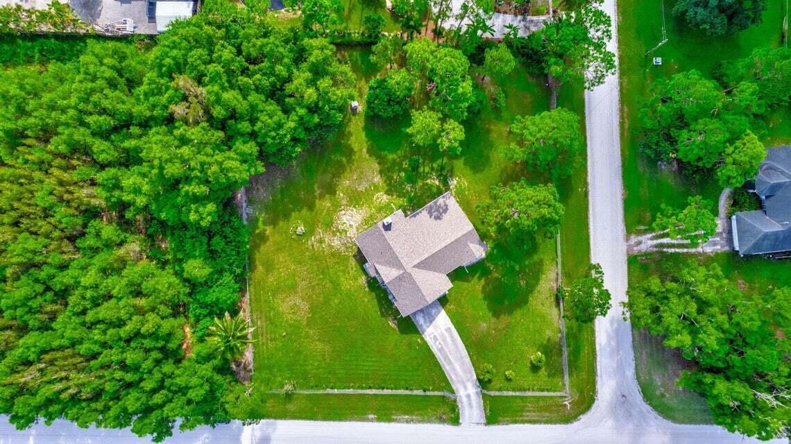 12969 54th Street N Property Photo 5