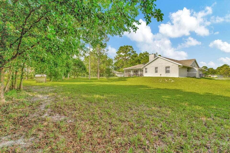 12969 54th Street N Property Photo 8
