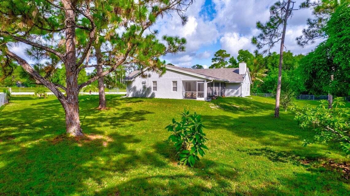 12969 54th Street N Property Photo 17