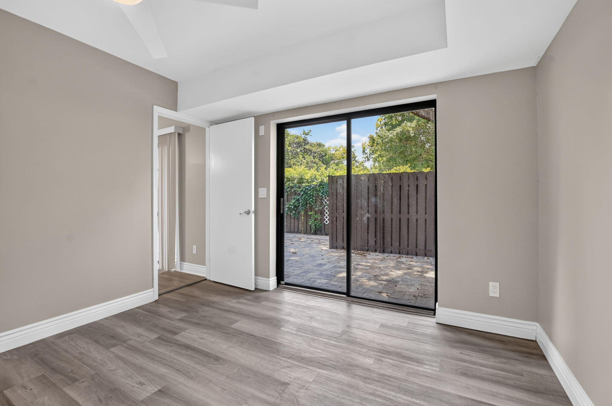 8558 Boca Rio Drive Property Photo 16