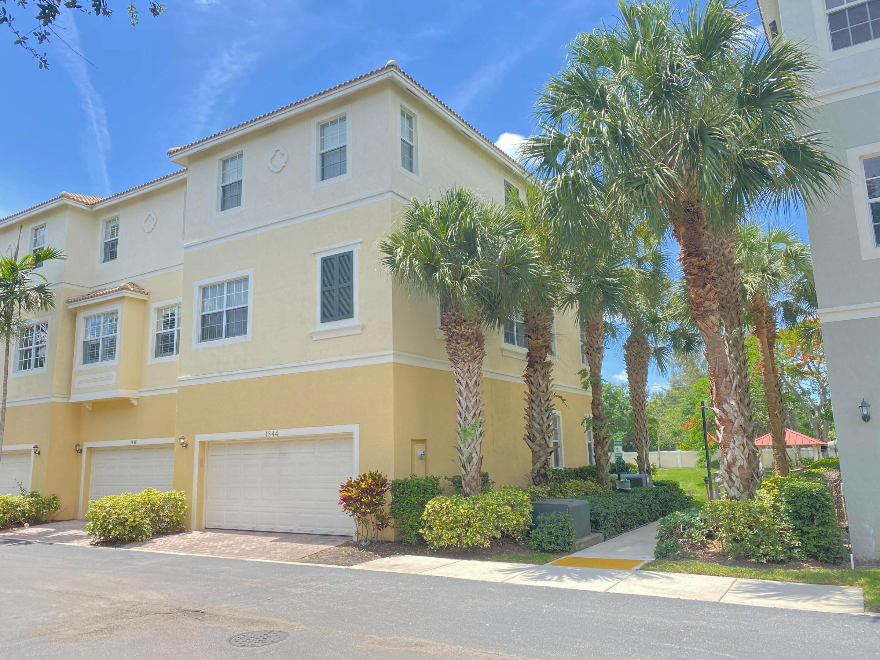 1844 Nw 9th Street Property Photo 3