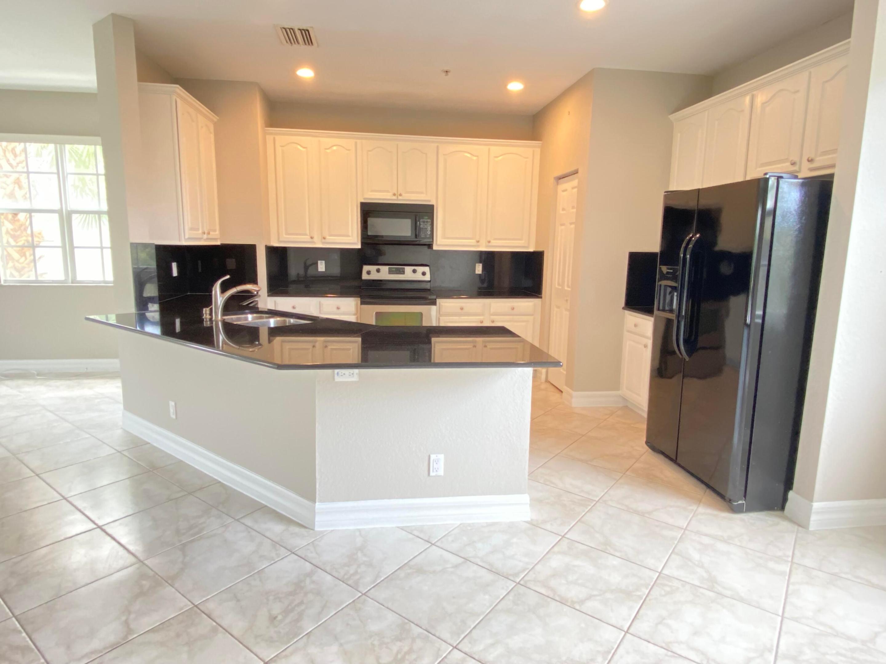 1844 Nw 9th Street Property Photo 9