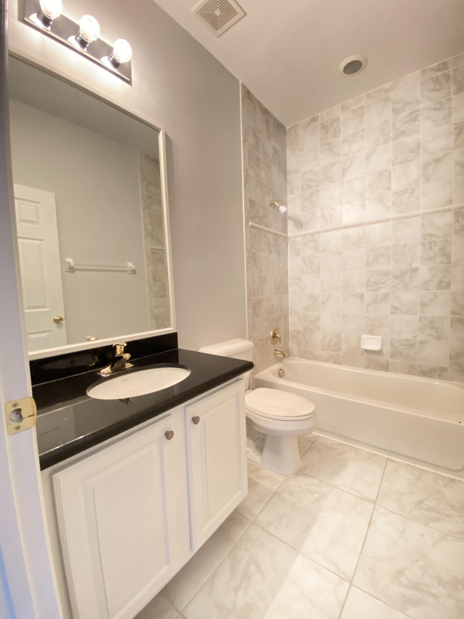 1844 Nw 9th Street Property Photo 16