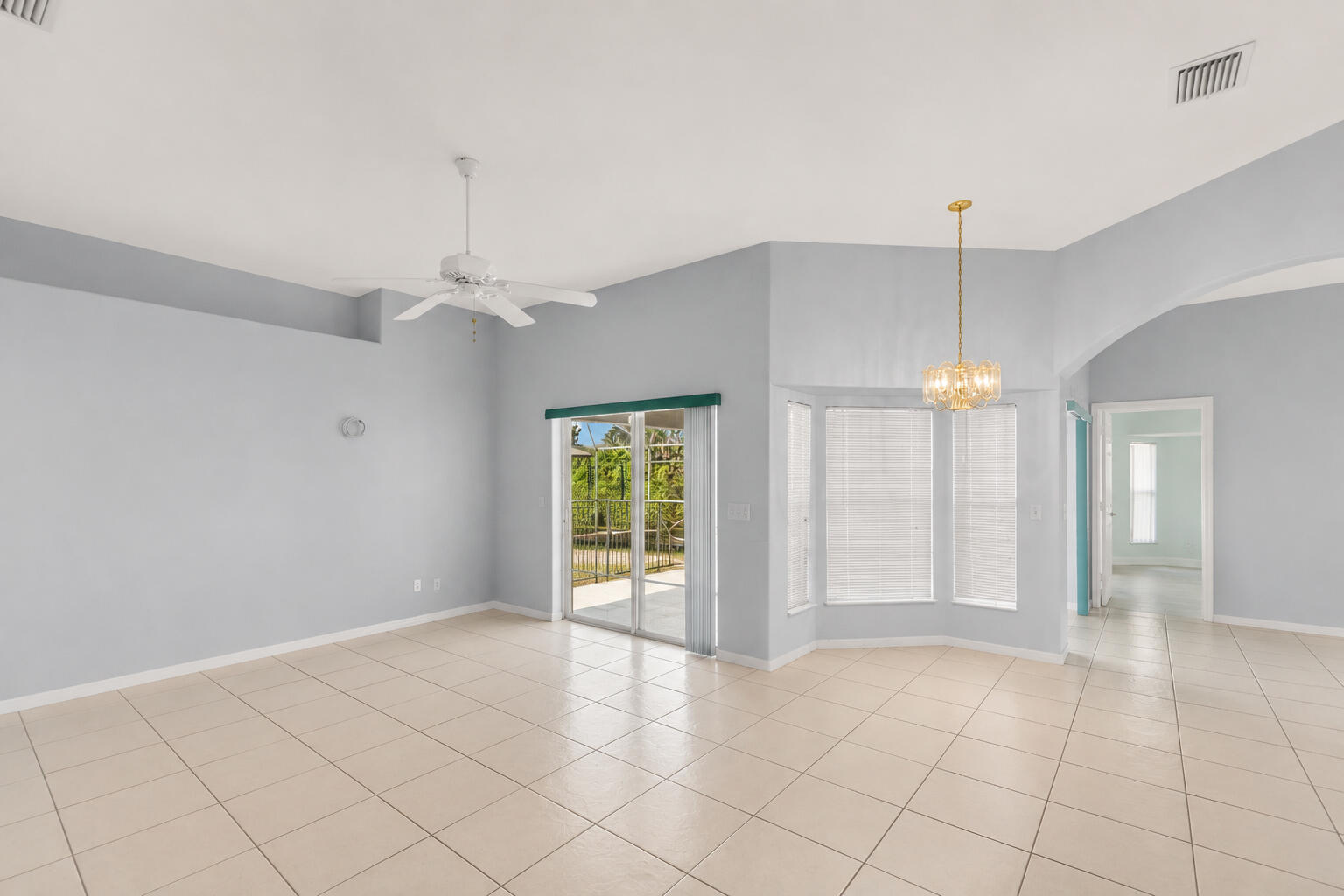 488 Arbor Street Property Photo 13