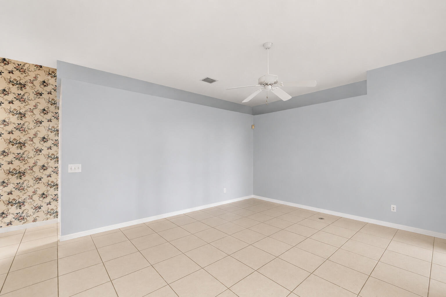 488 Arbor Street Property Photo 16