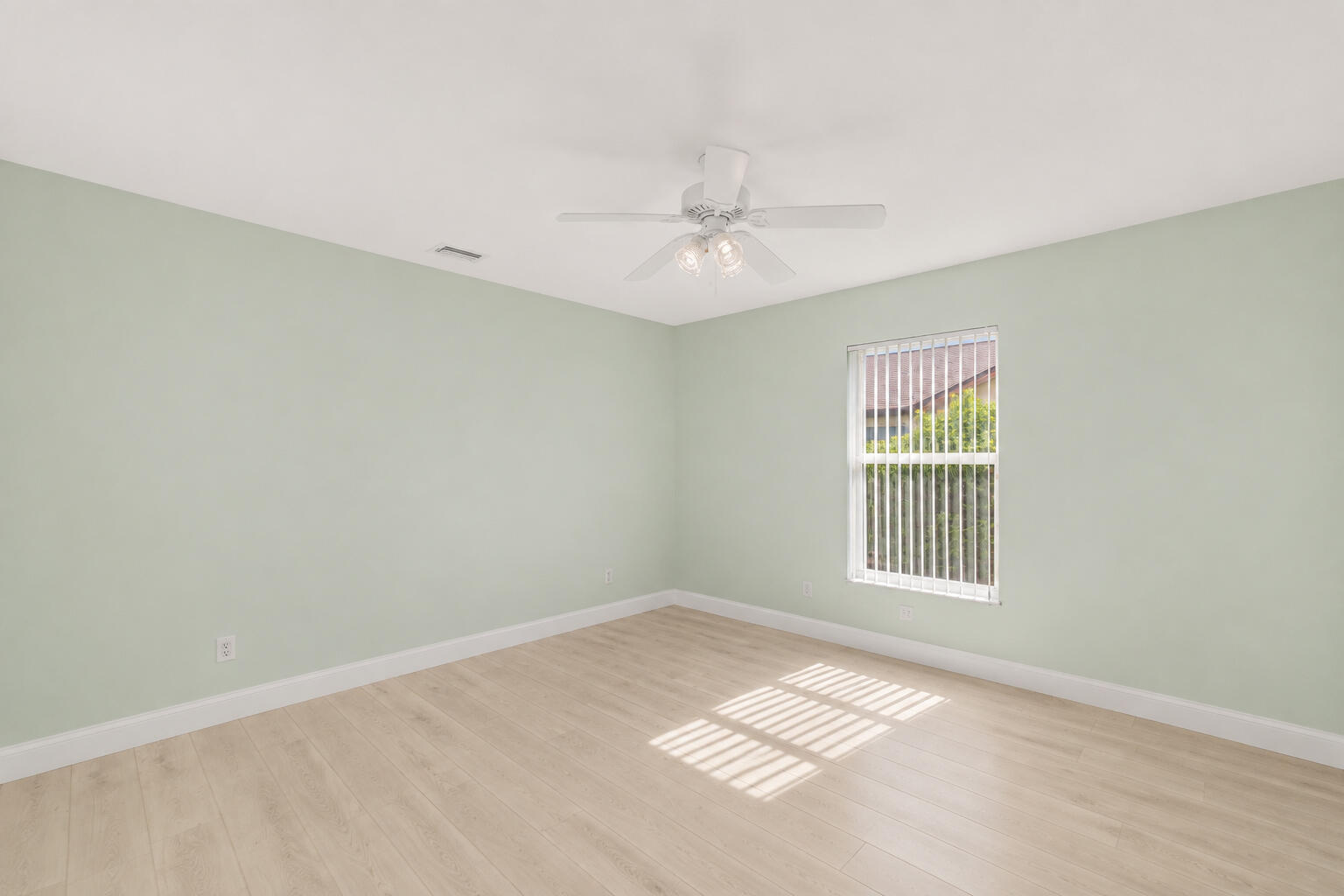 488 Arbor Street Property Photo 19