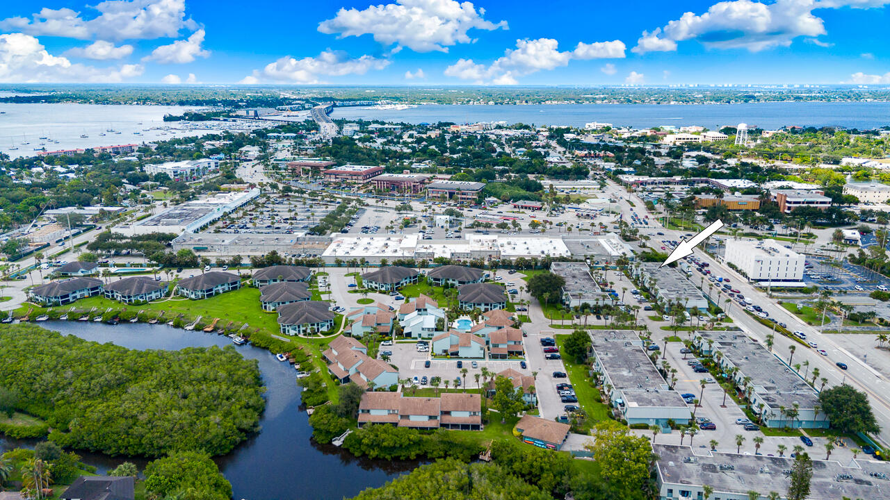 950 S Kanner Highway Unit B31 Property Photo 9