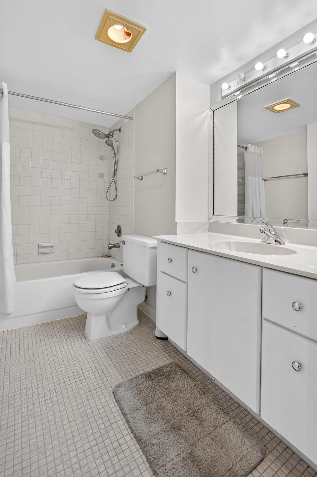 20 Royal Palm Way 602 Property Photo 18