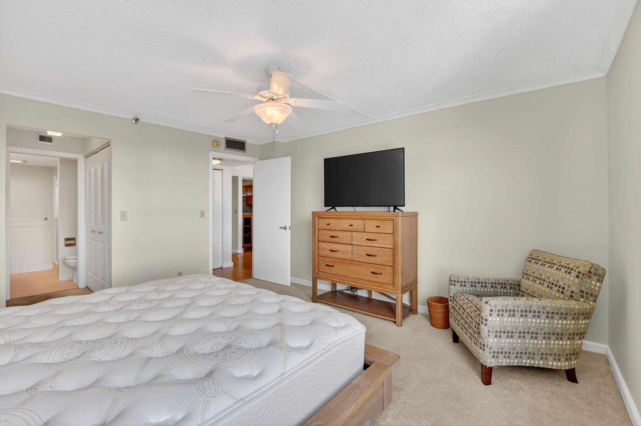 20 Royal Palm Way 602 Property Photo 25