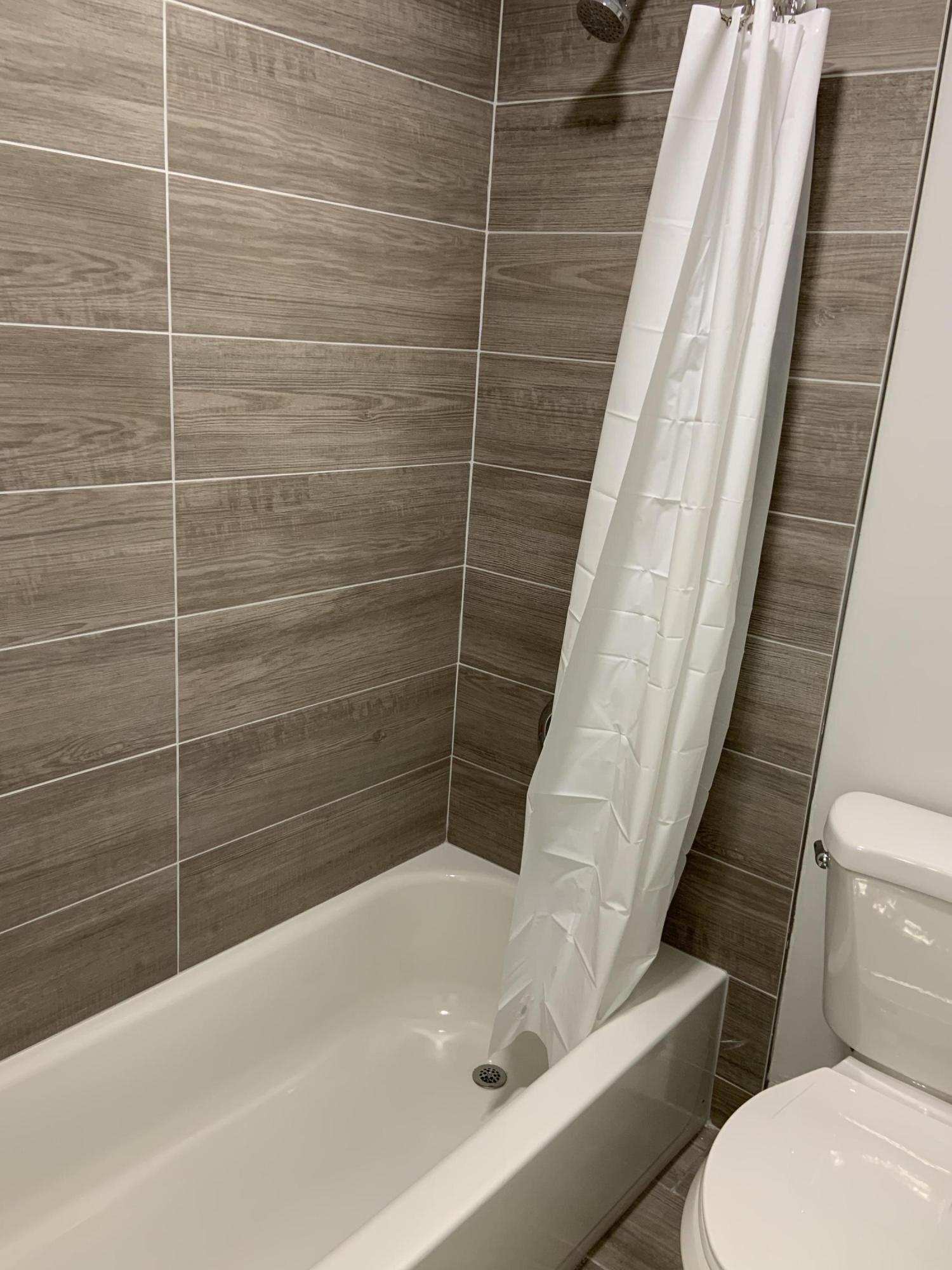3329 Grove Road Property Photo 4