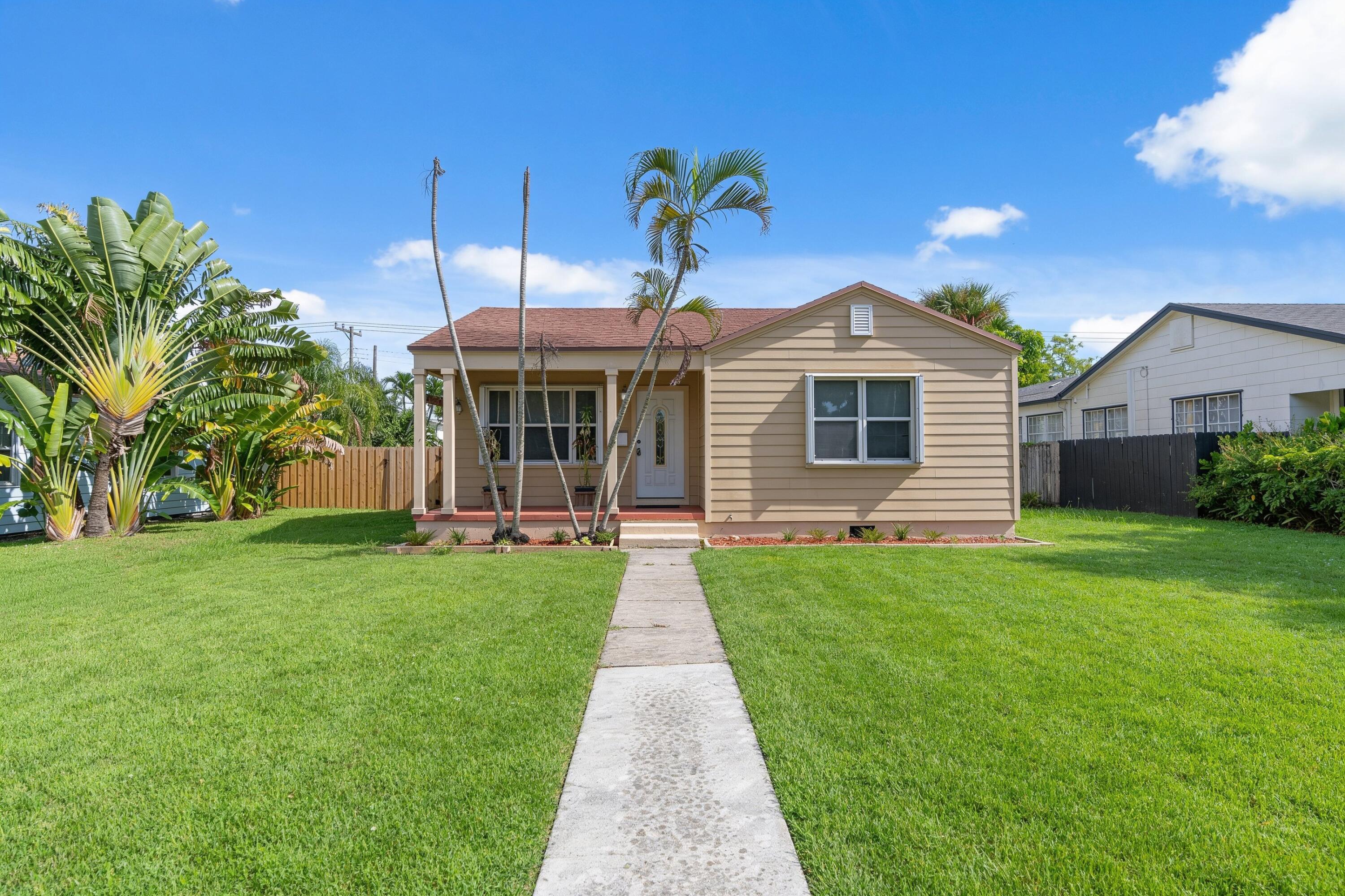 1007 AVON Road Property Photo 1