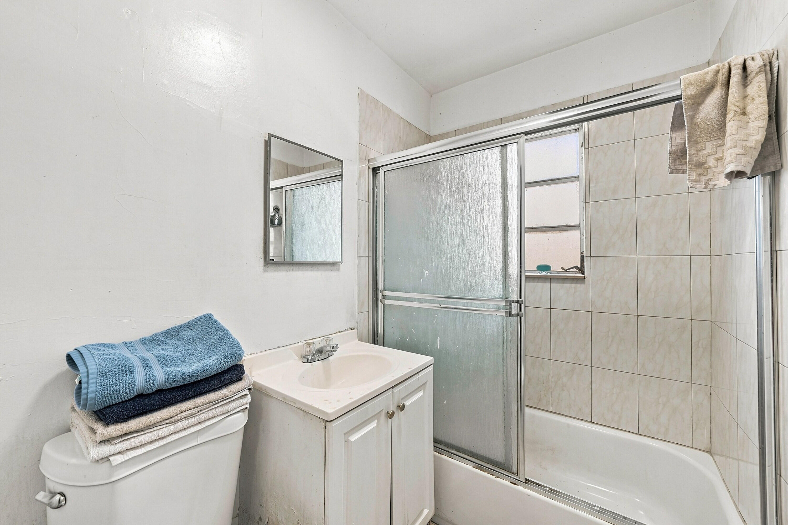1010 Burlington Street Property Photo 20