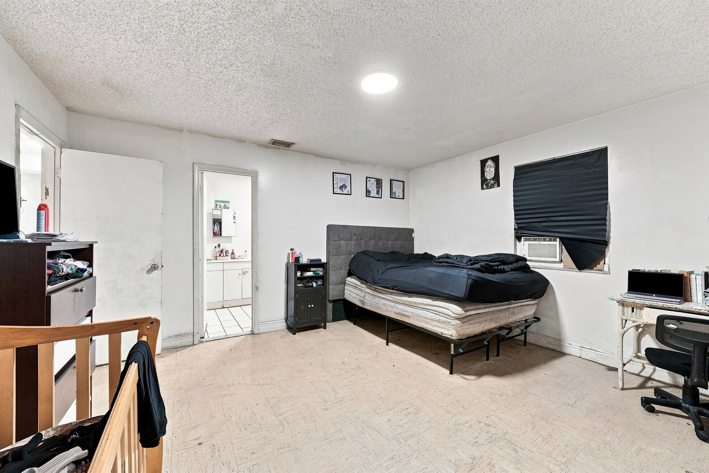 1010 Burlington Street Property Photo 24