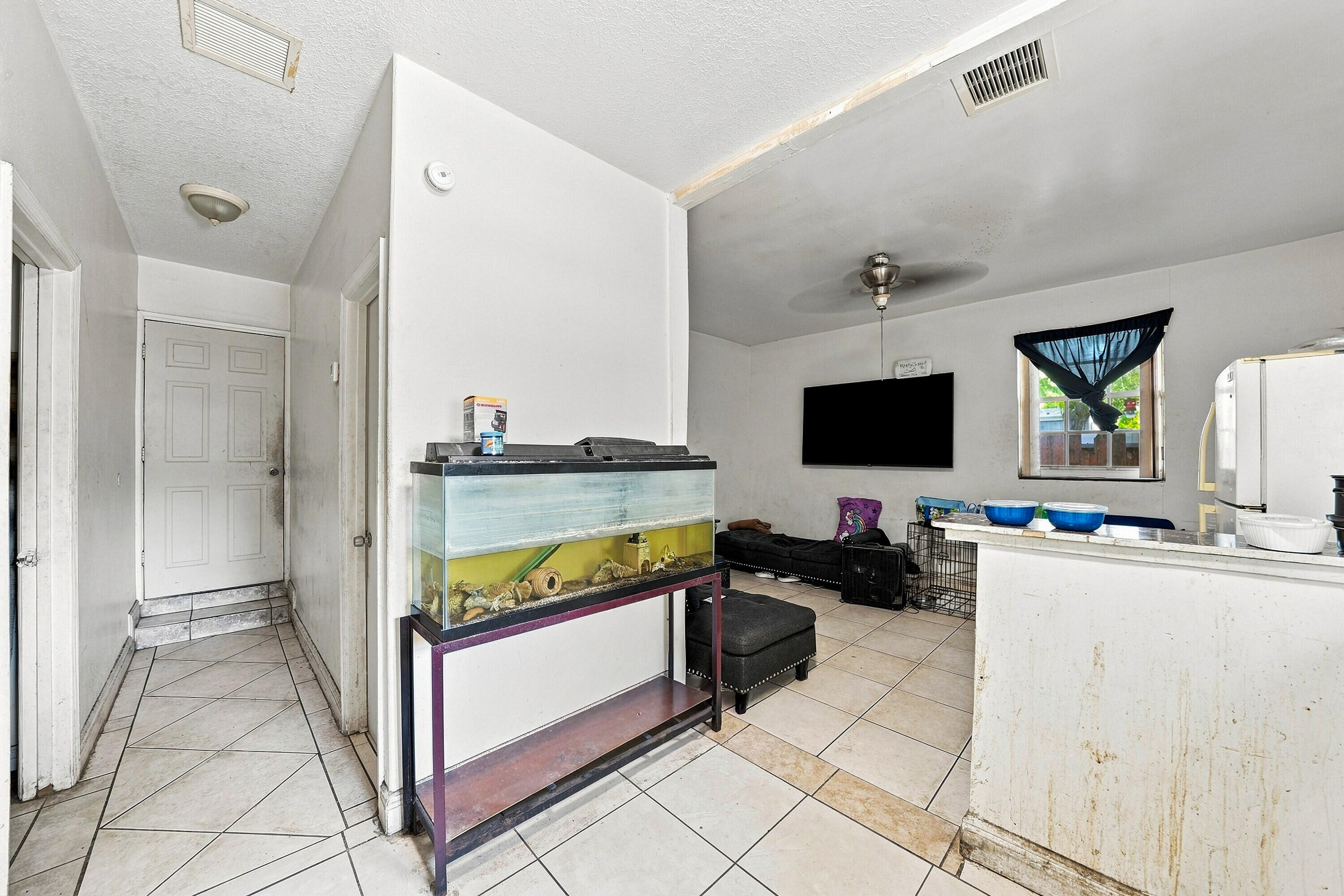 1010 Burlington Street Property Photo 32
