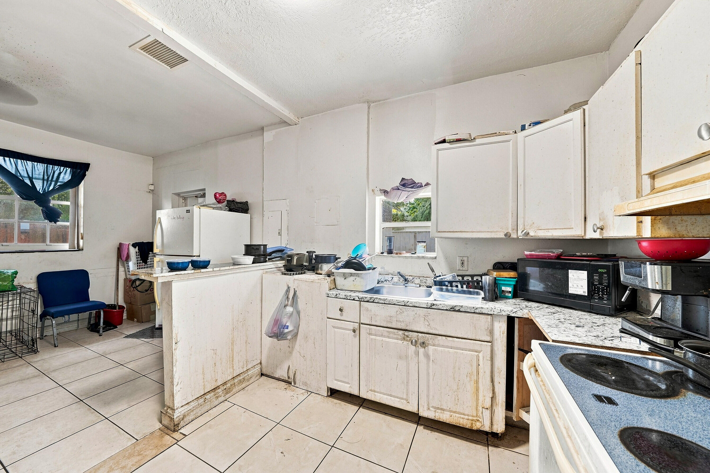1010 Burlington Street Property Photo 36