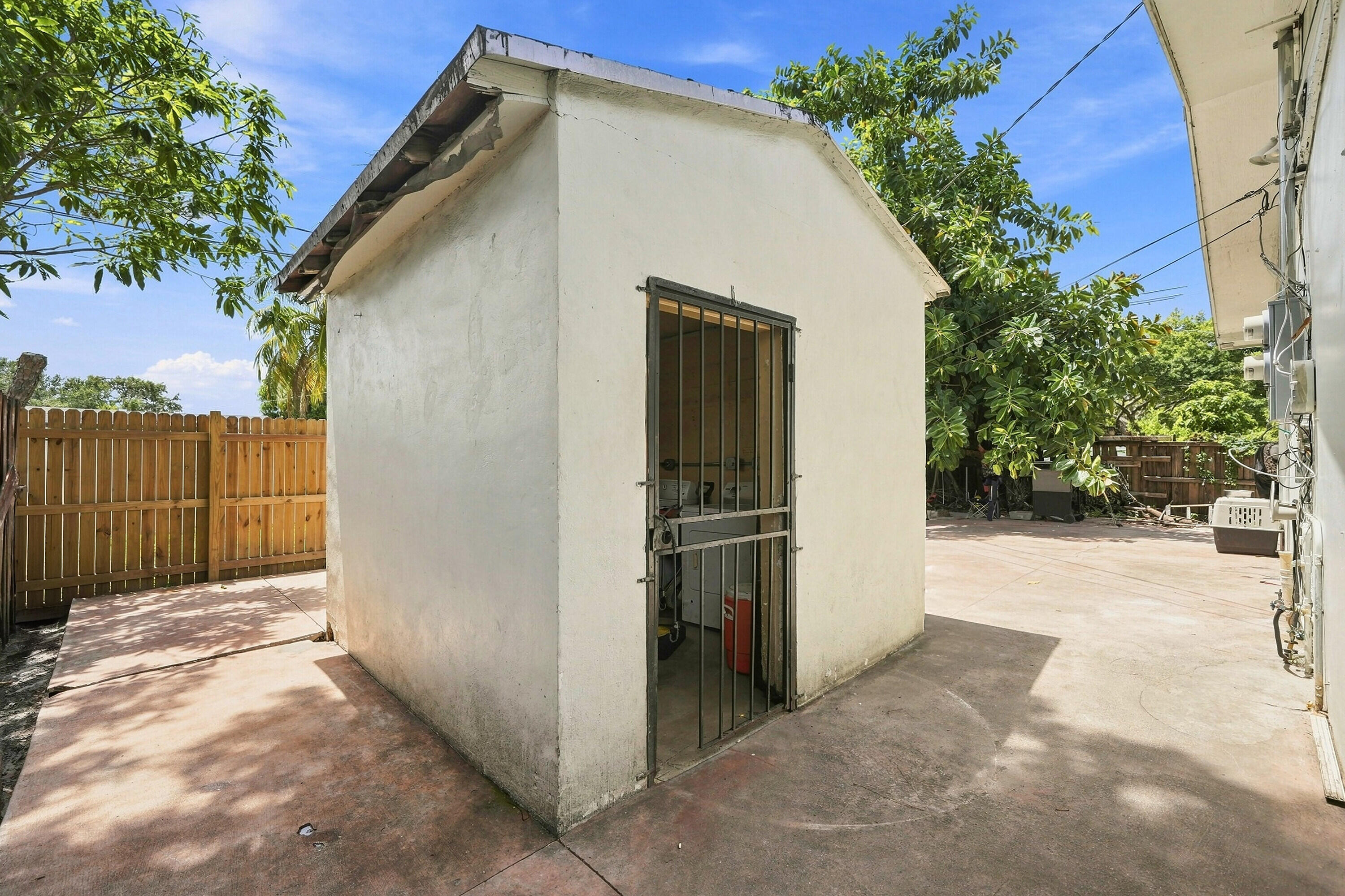 1010 Burlington Street Property Photo 43