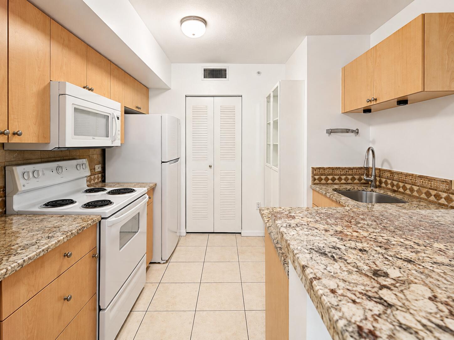 106 Villa Circle 106 Property Photo 6