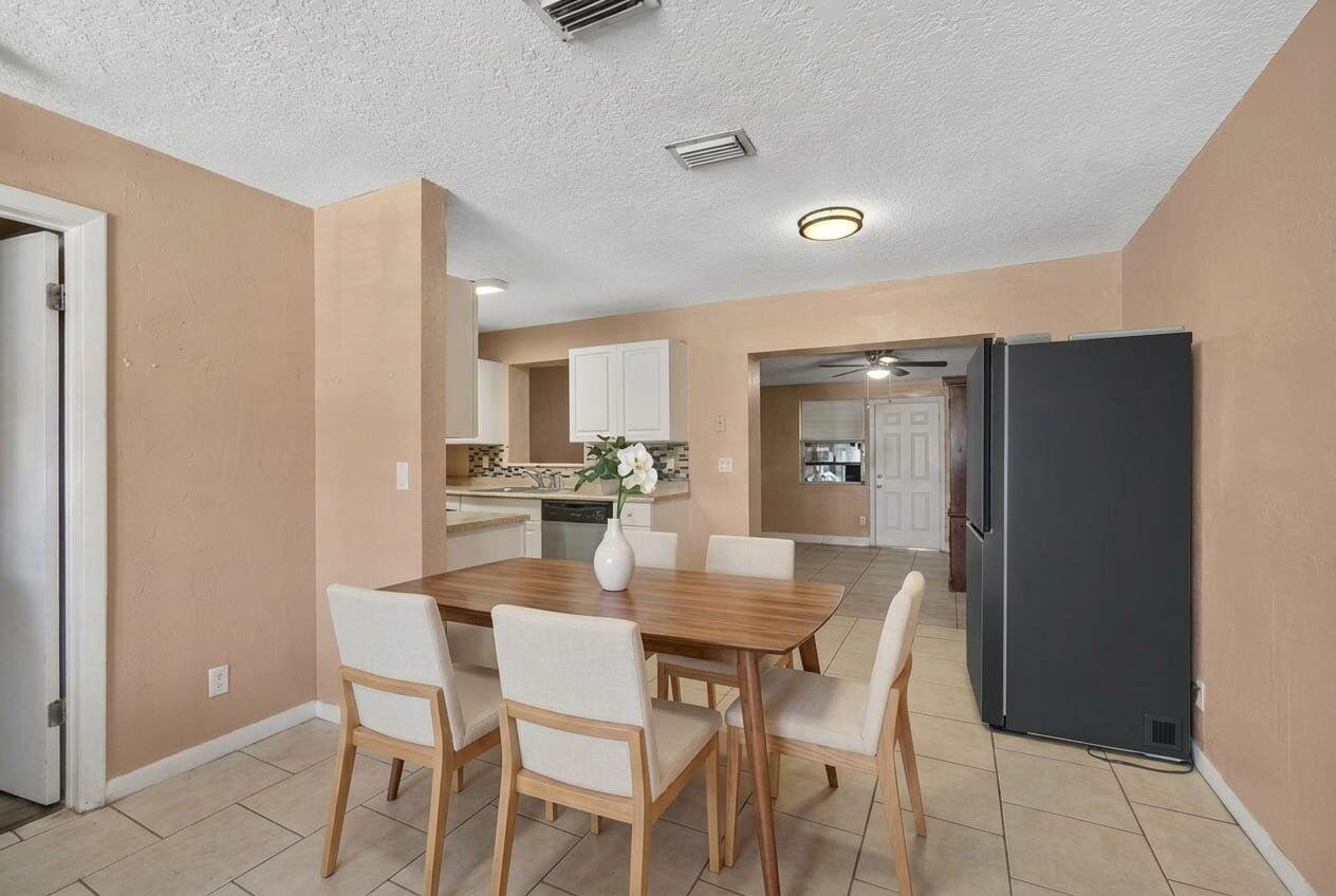 3408 E Avenue H W Property Photo 5