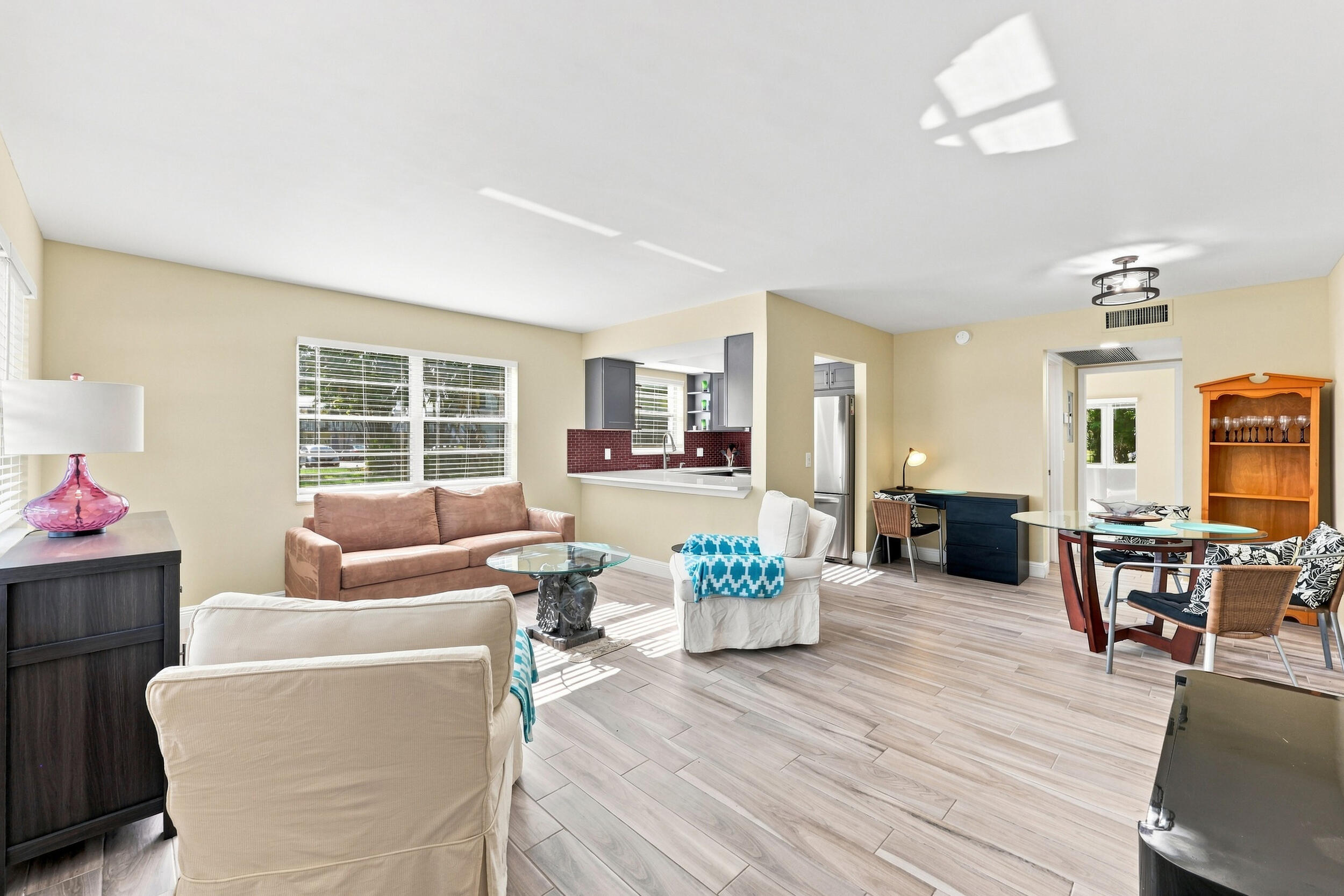 197 Sussex K Property Photo 8