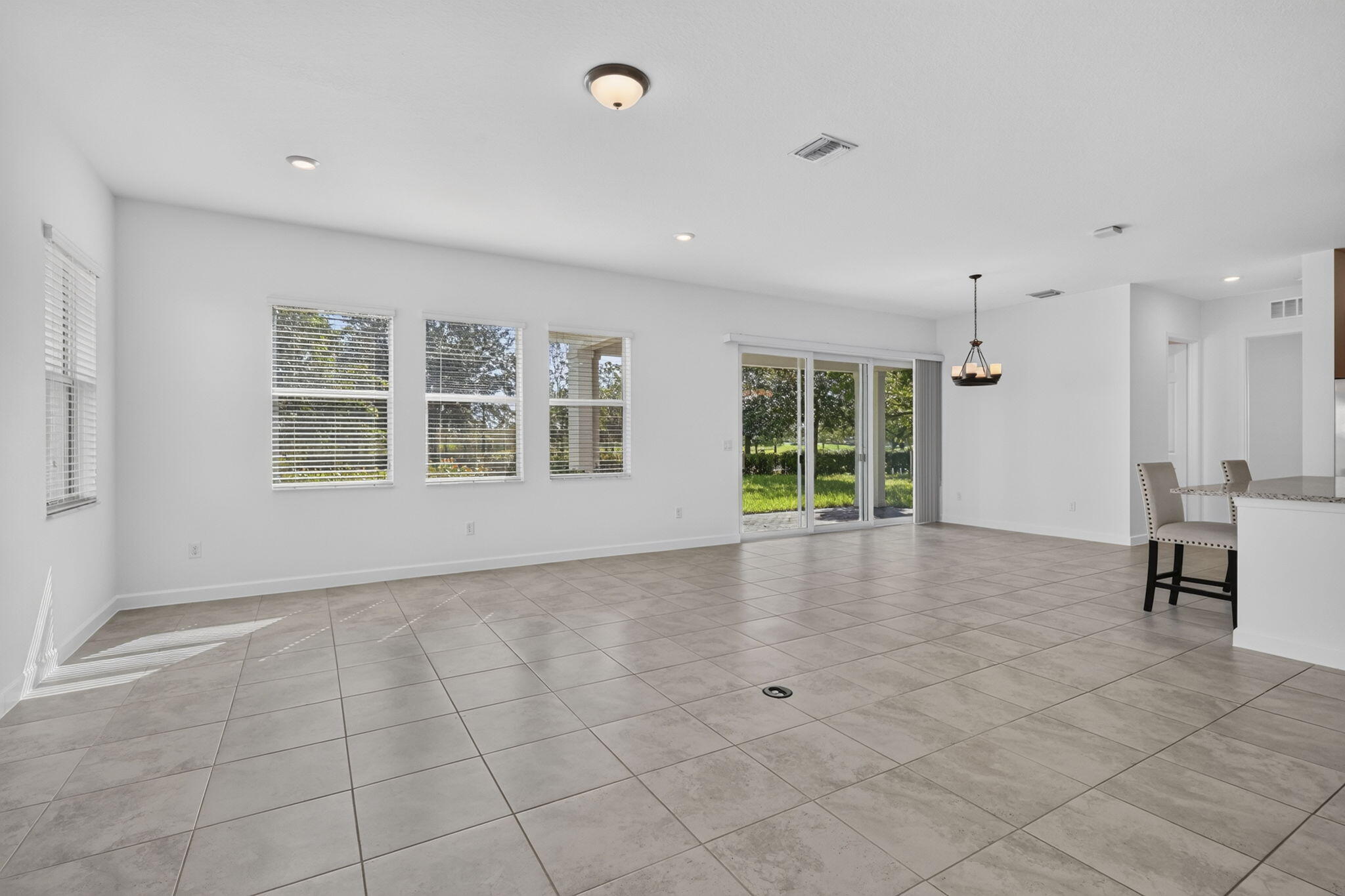 1000 Sterling Pine Place Property Photo 13