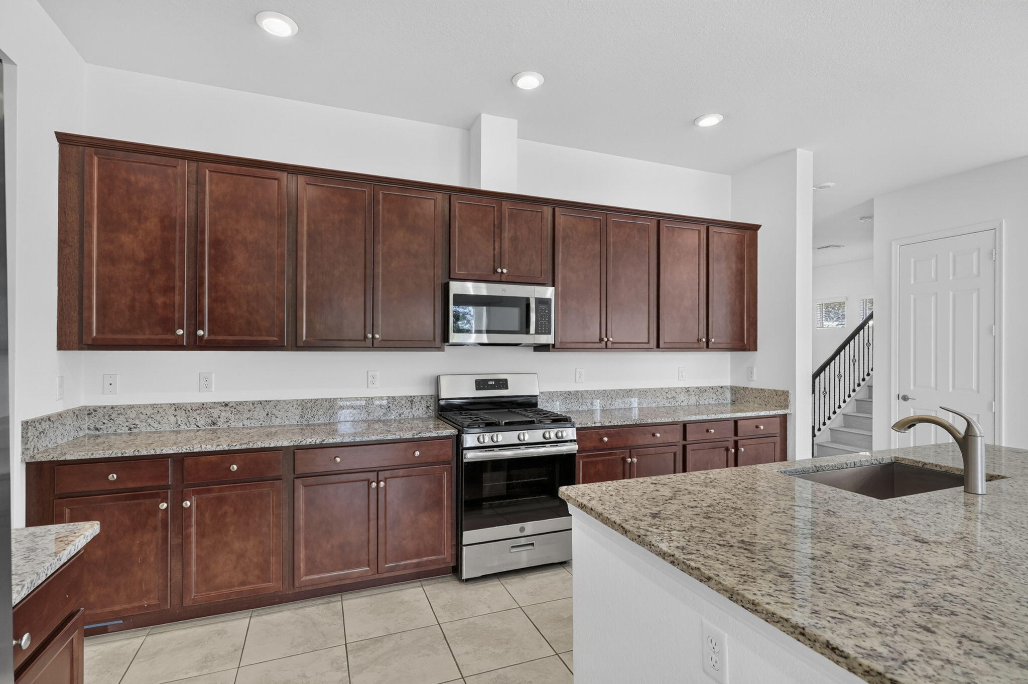 1000 Sterling Pine Place Property Photo 18