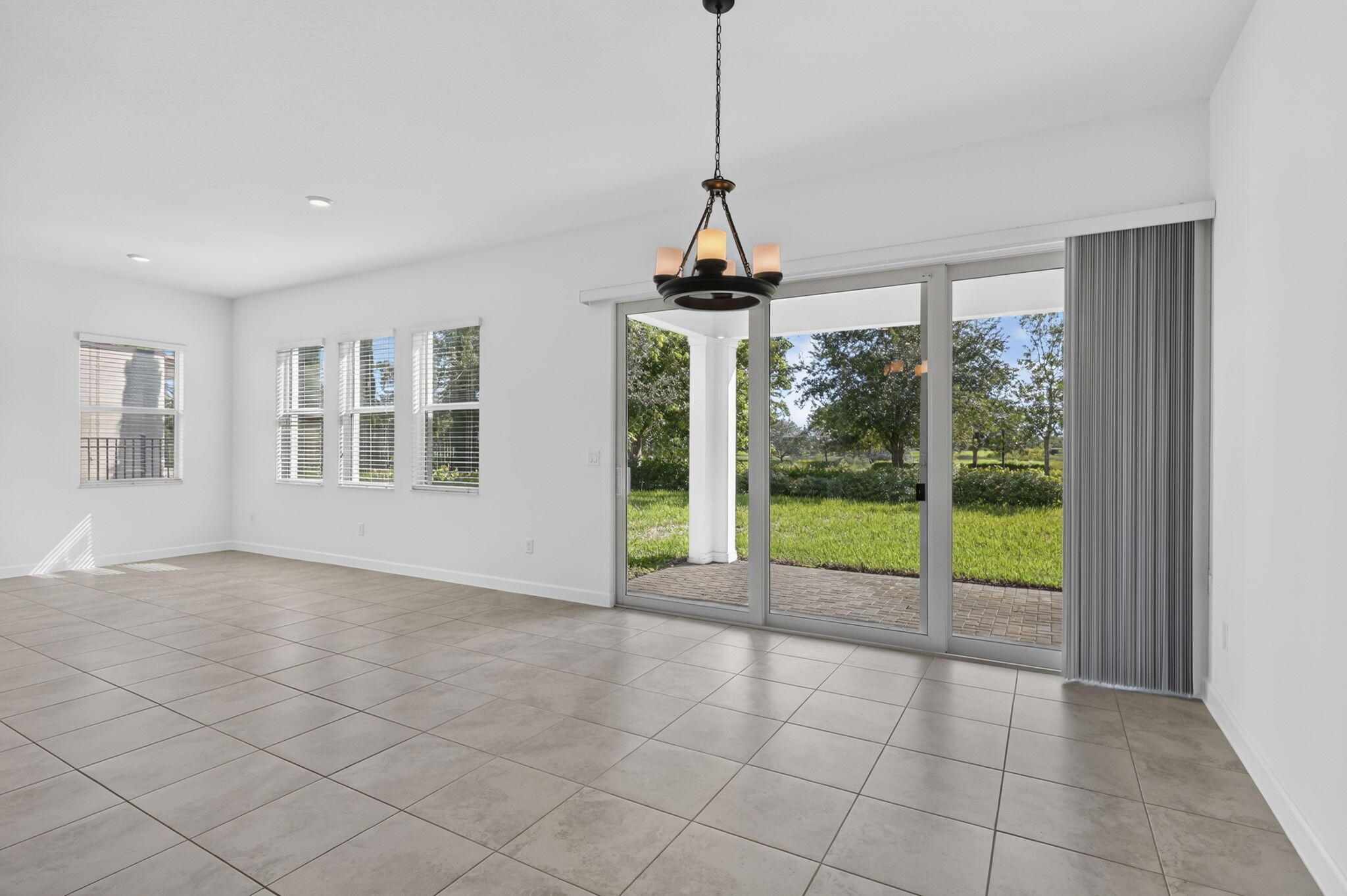 1000 Sterling Pine Place Property Photo 23