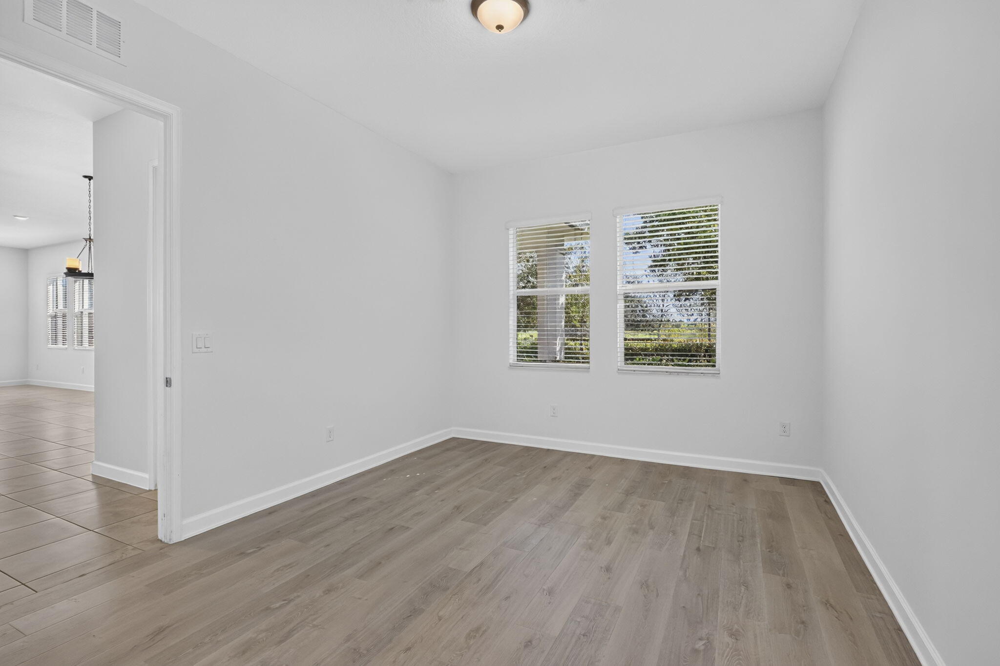 1000 Sterling Pine Place Property Photo 34