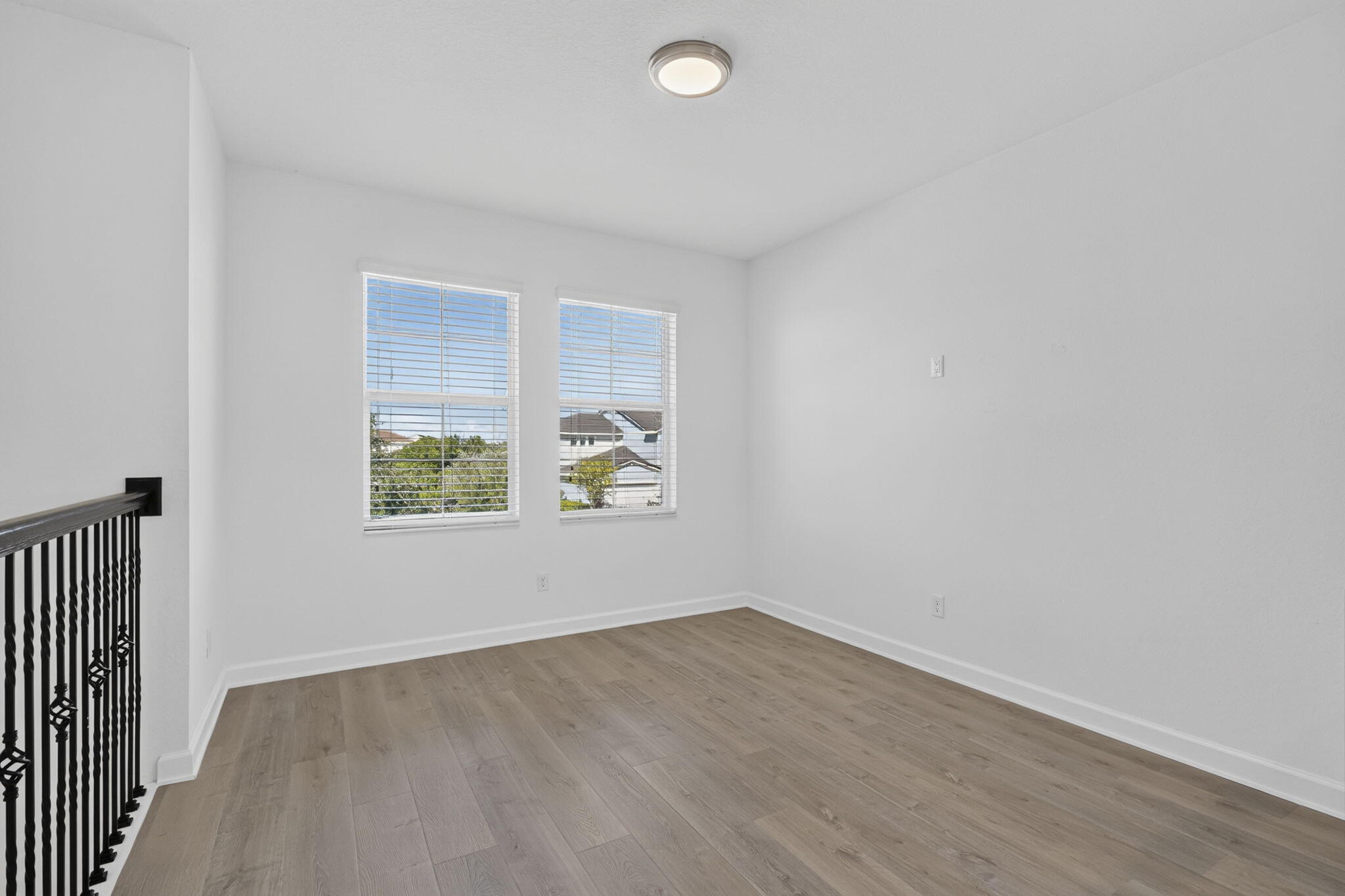 1000 Sterling Pine Place Property Photo 38