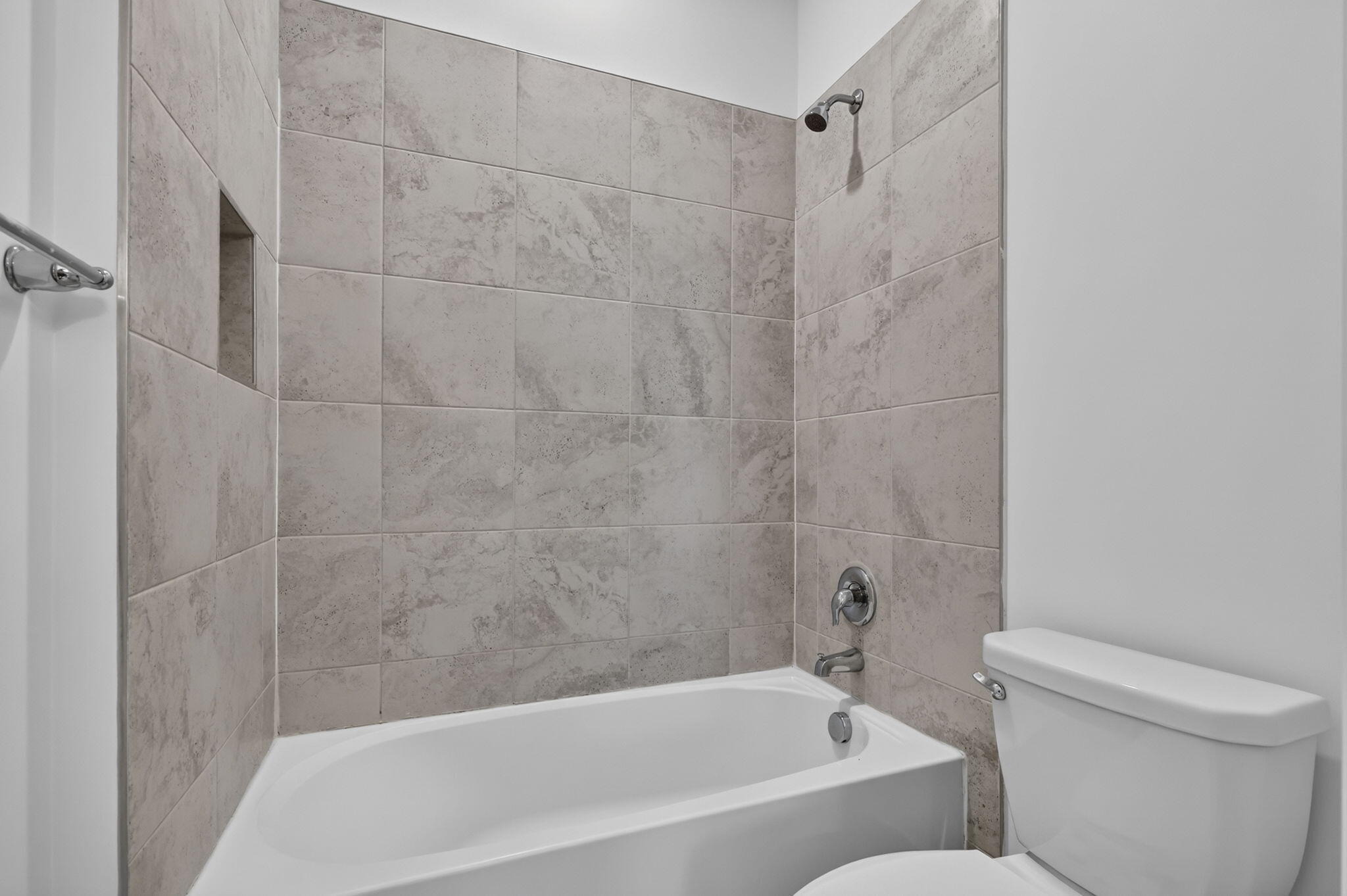 1000 Sterling Pine Place Property Photo 47