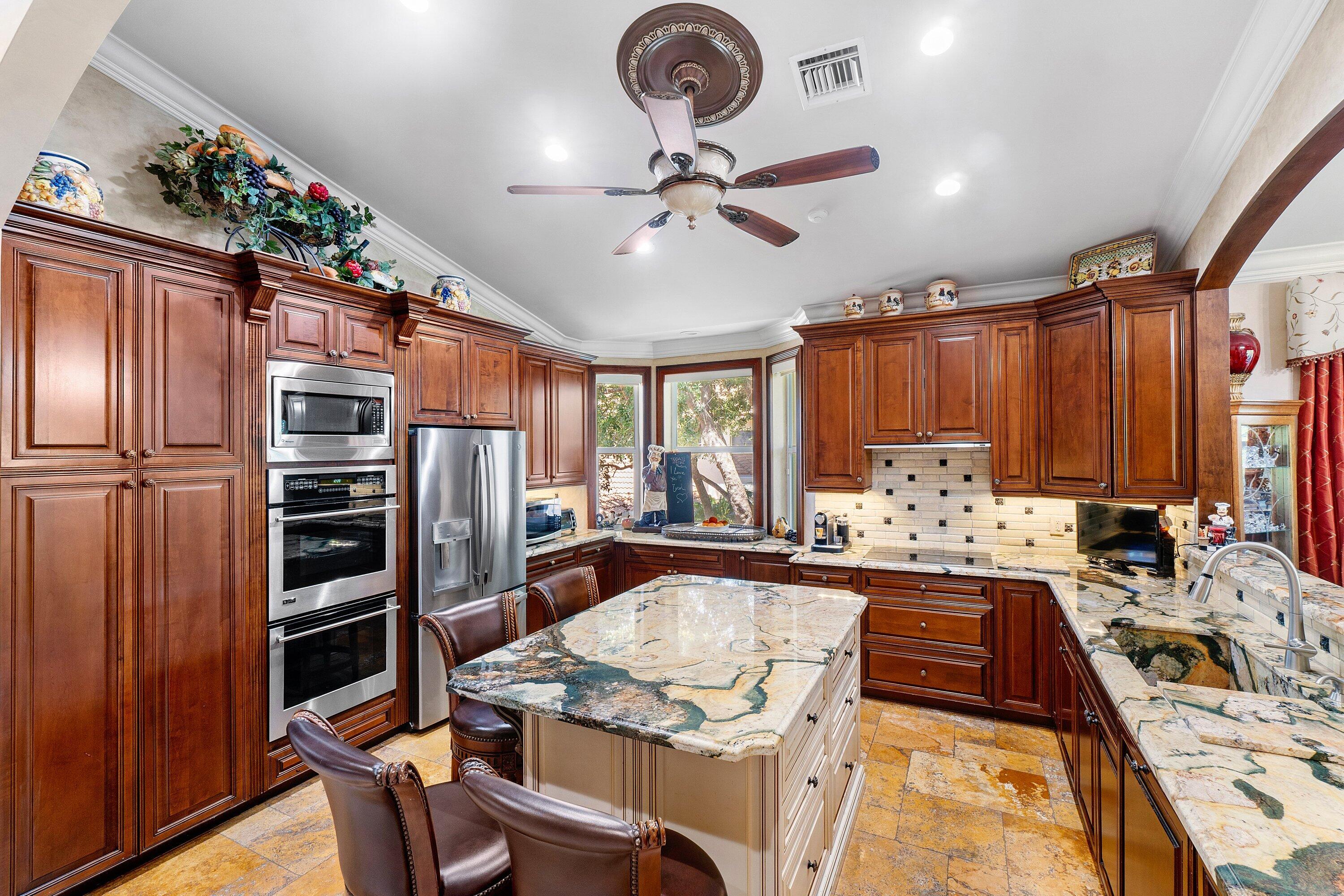 6181 Island Walk C Property Photo 6