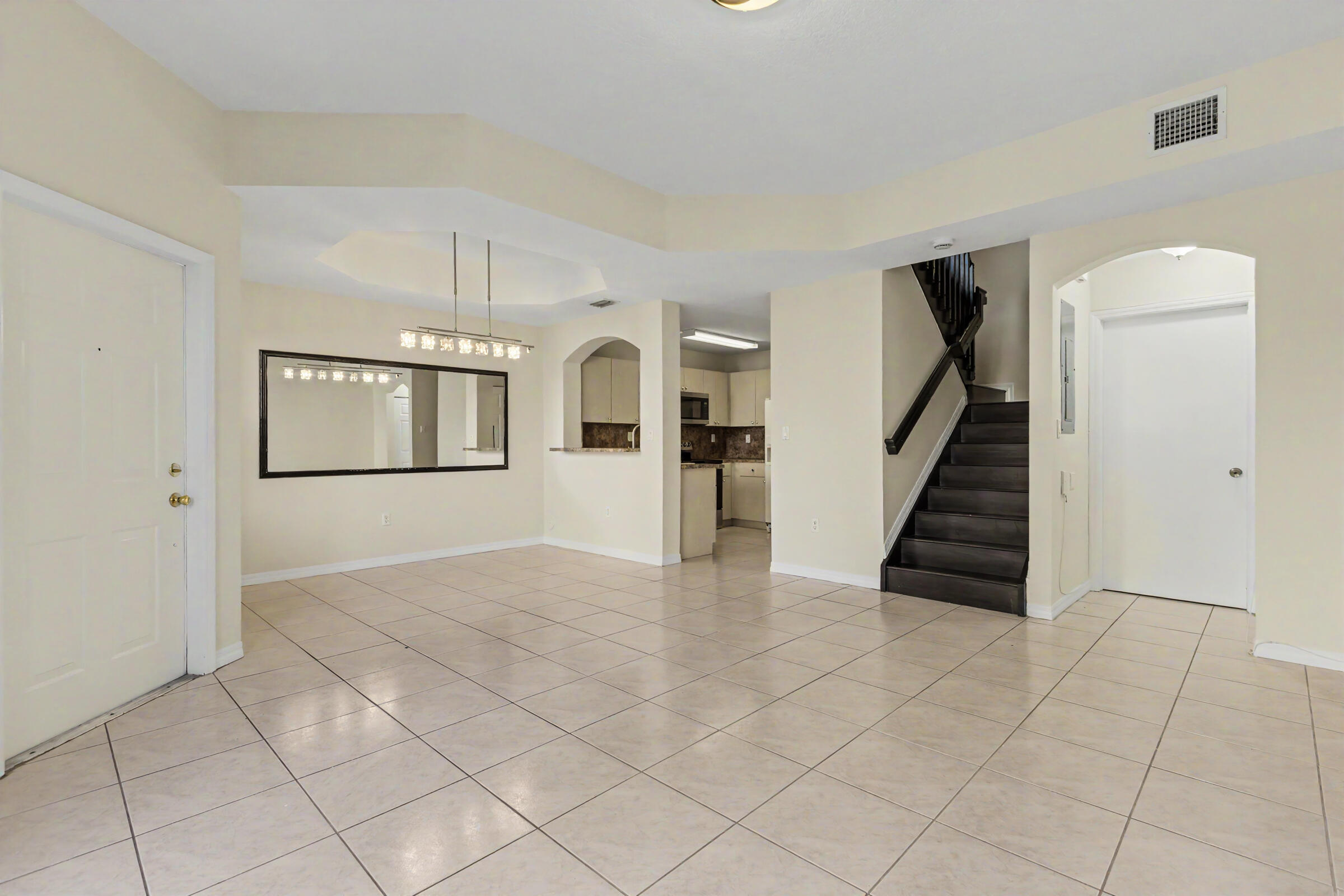 626 Sw 106th Avenue 1512 Property Photo 4