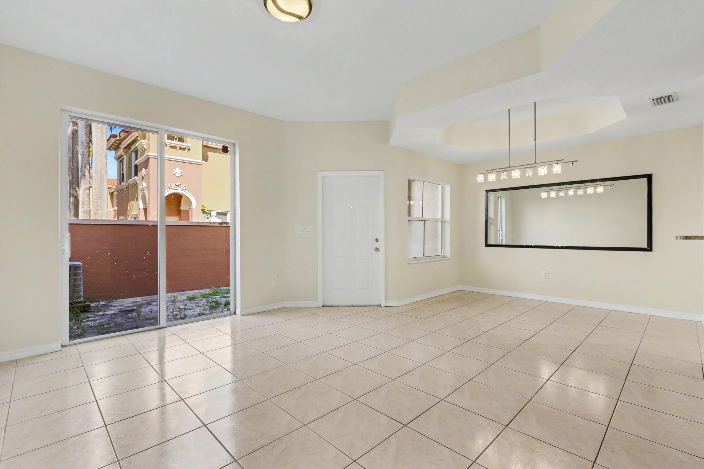 626 Sw 106th Avenue 1512 Property Photo 38
