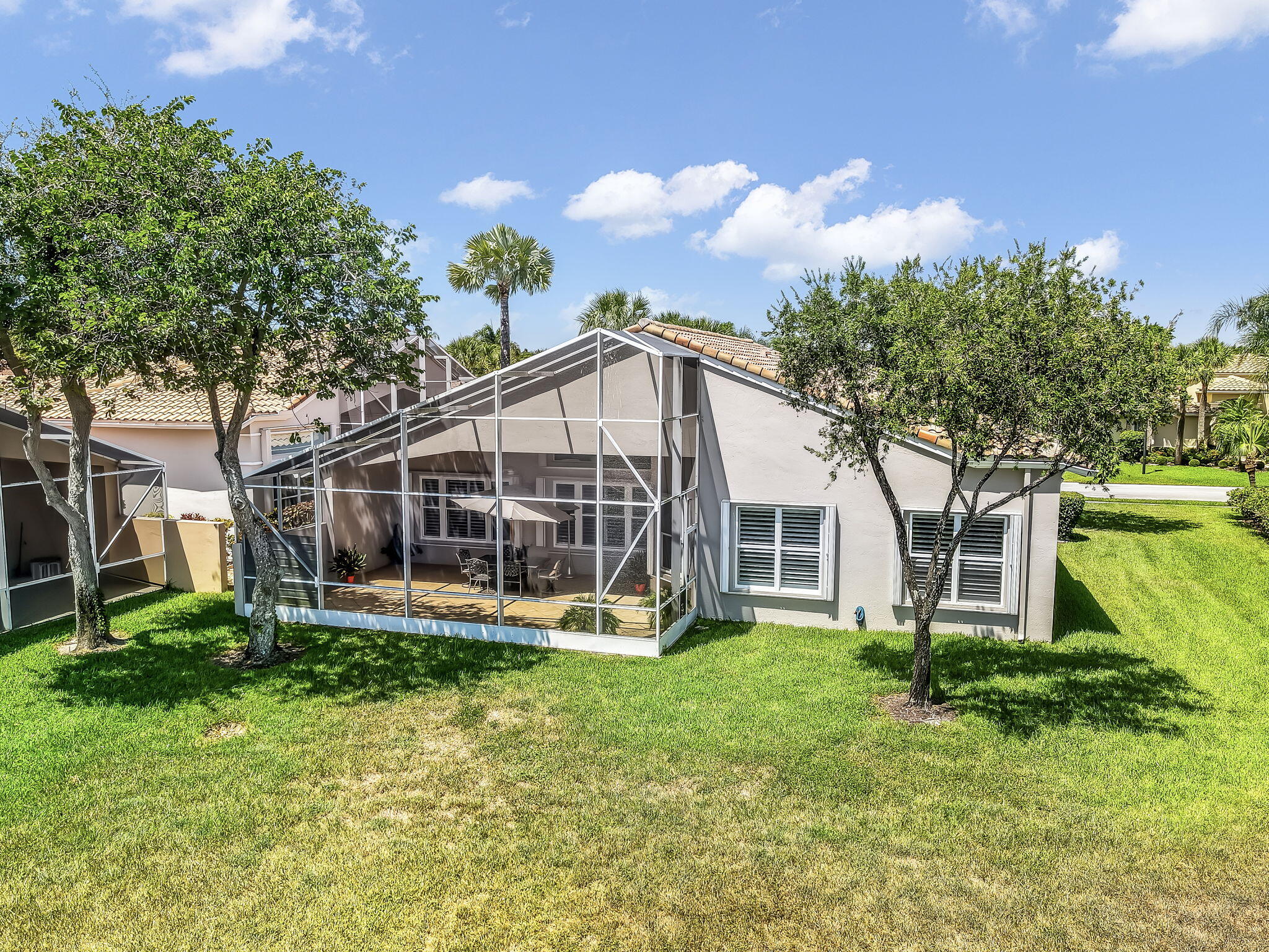 8966 Diamonte Drive Property Photo 4