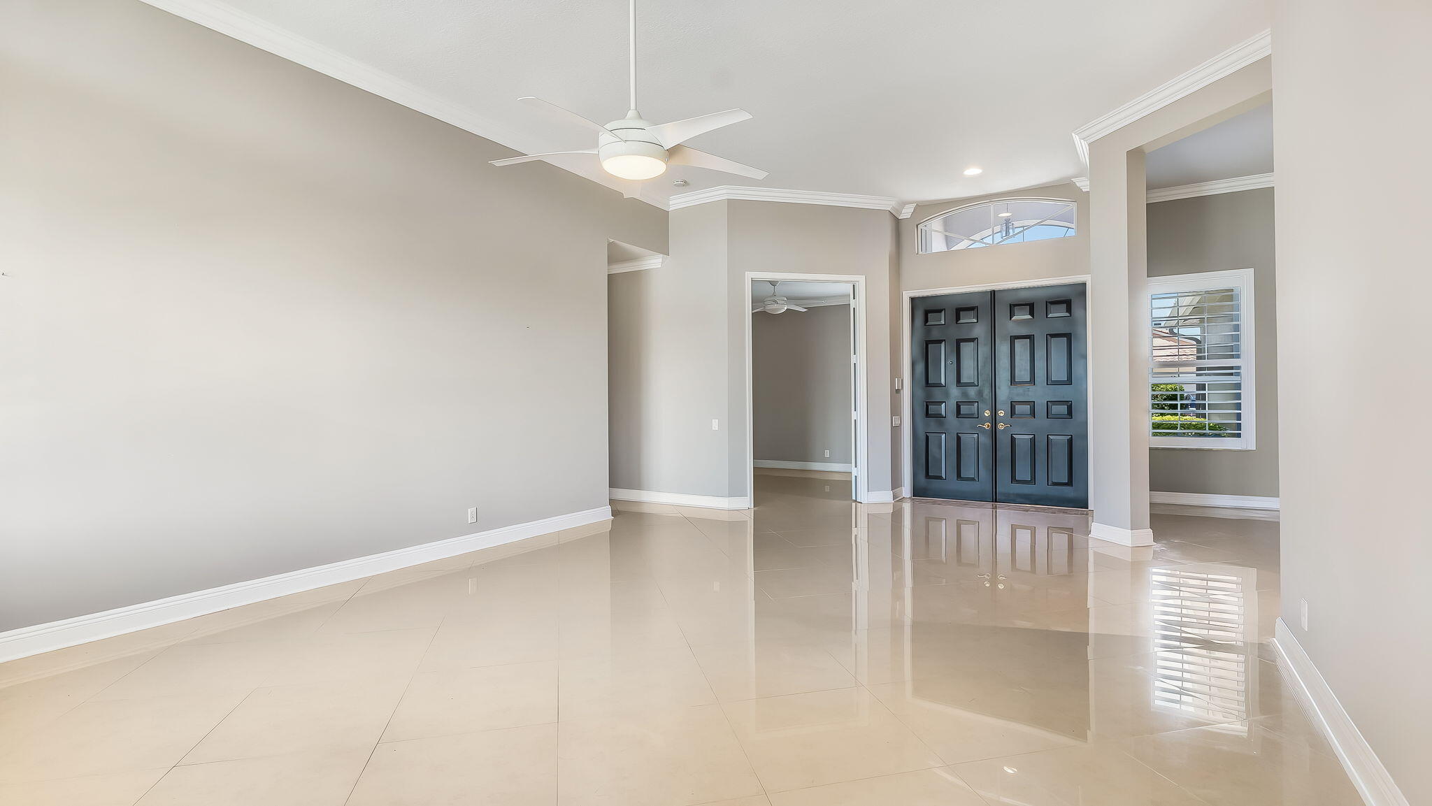 8966 Diamonte Drive Property Photo 13