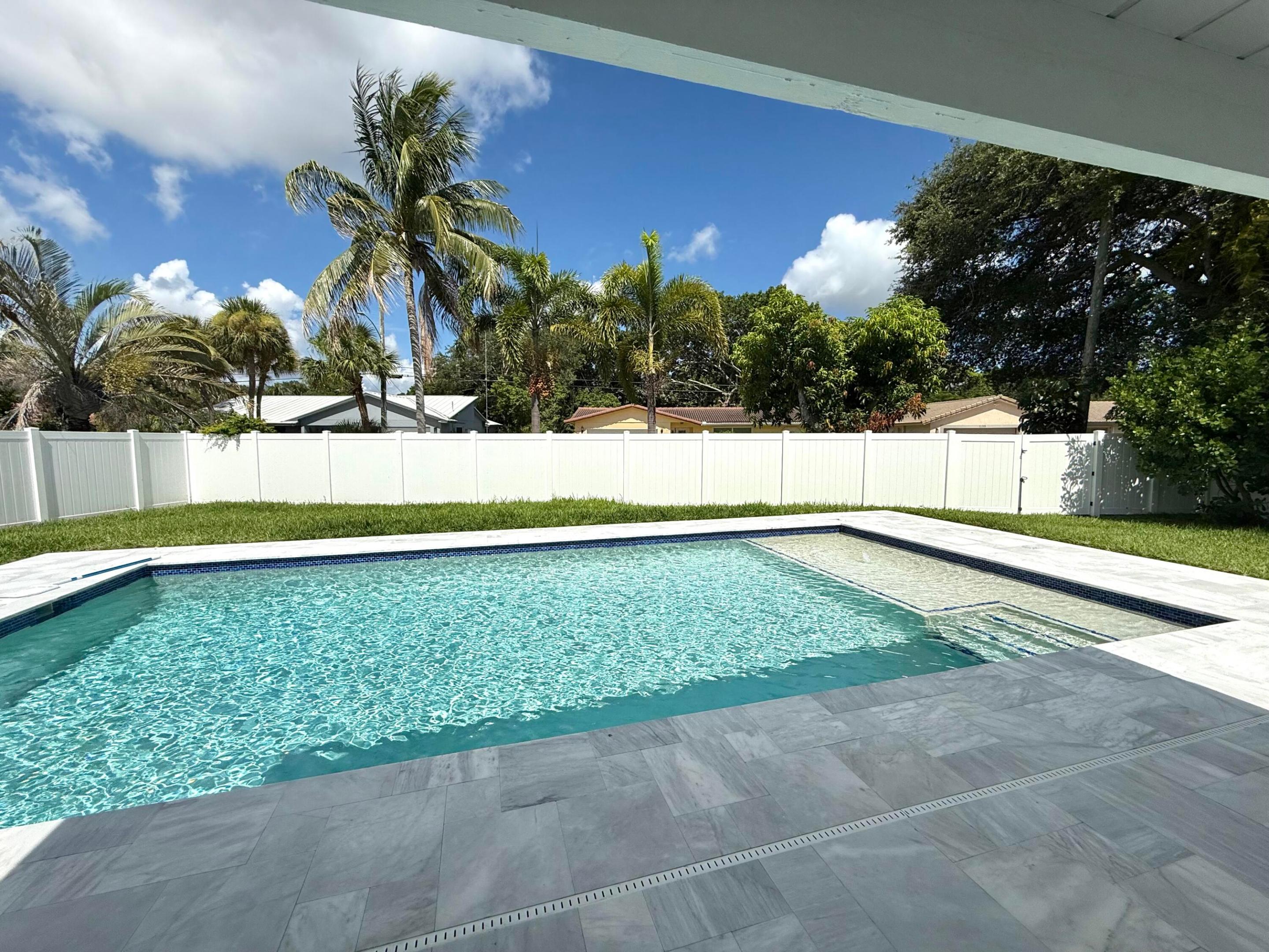 1101 Nw 5th Avenue Property Photo 4