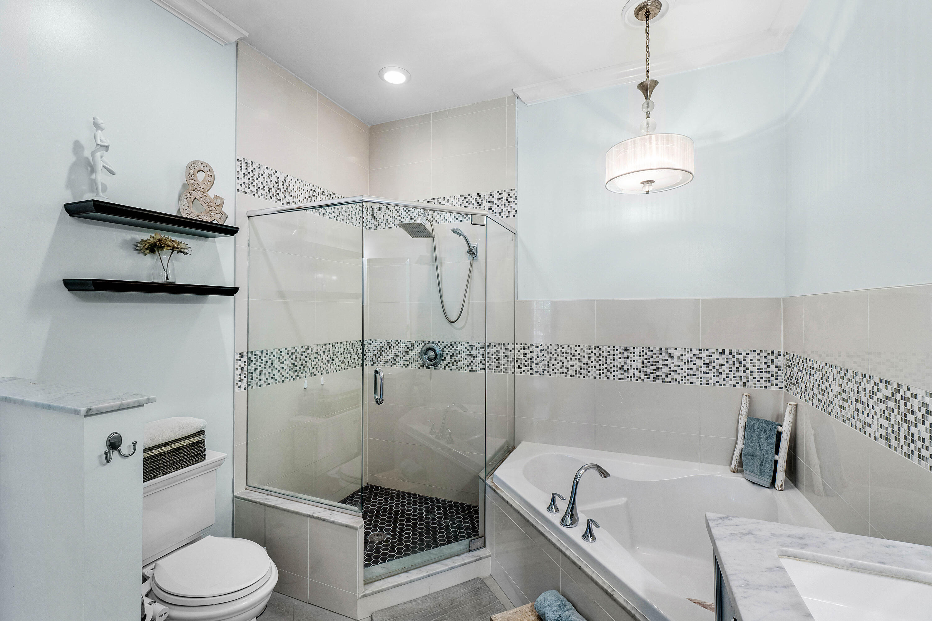 605 Avenue H Property Photo 19