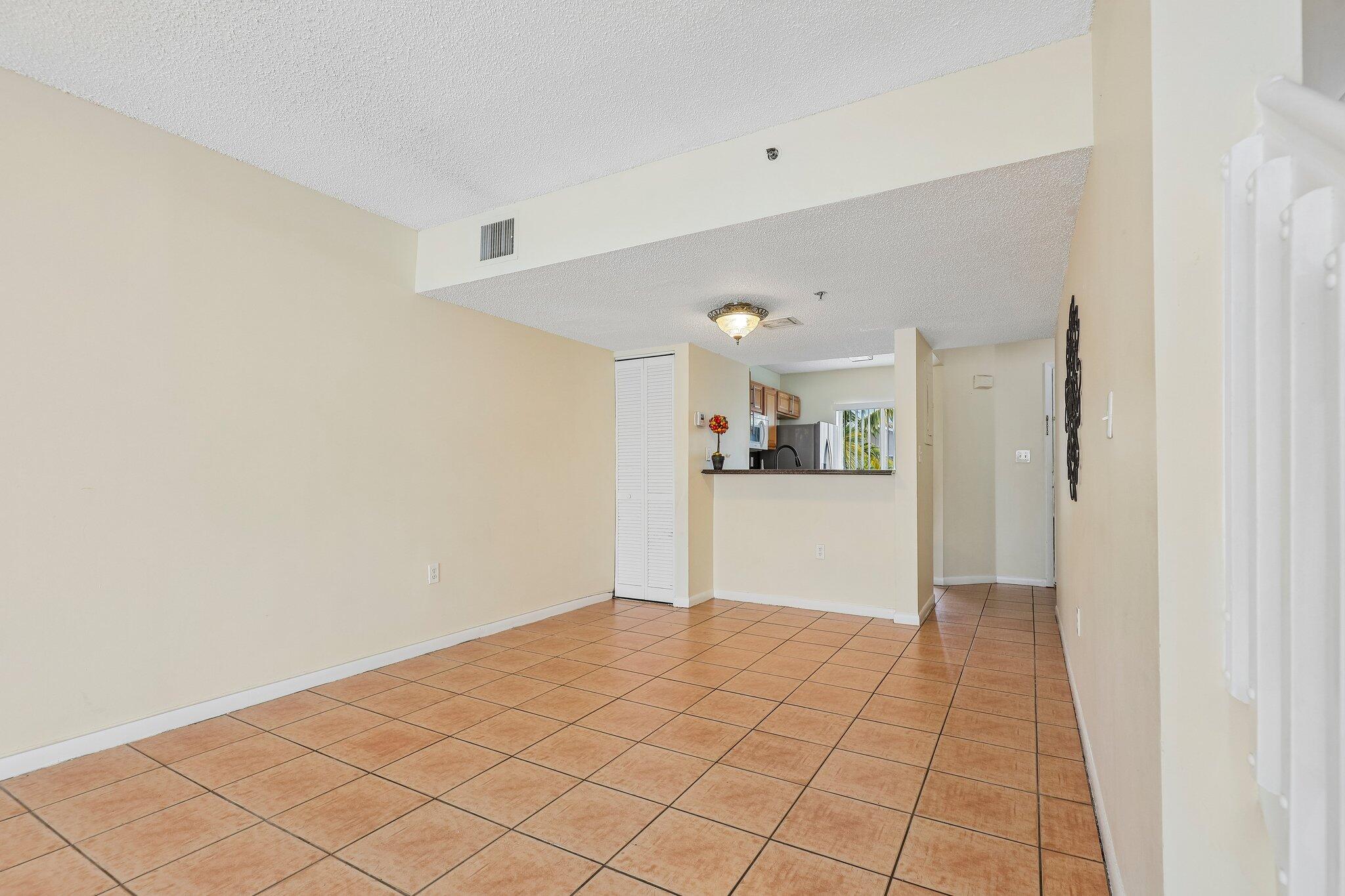 167 Riviera Circle Property Photo 9