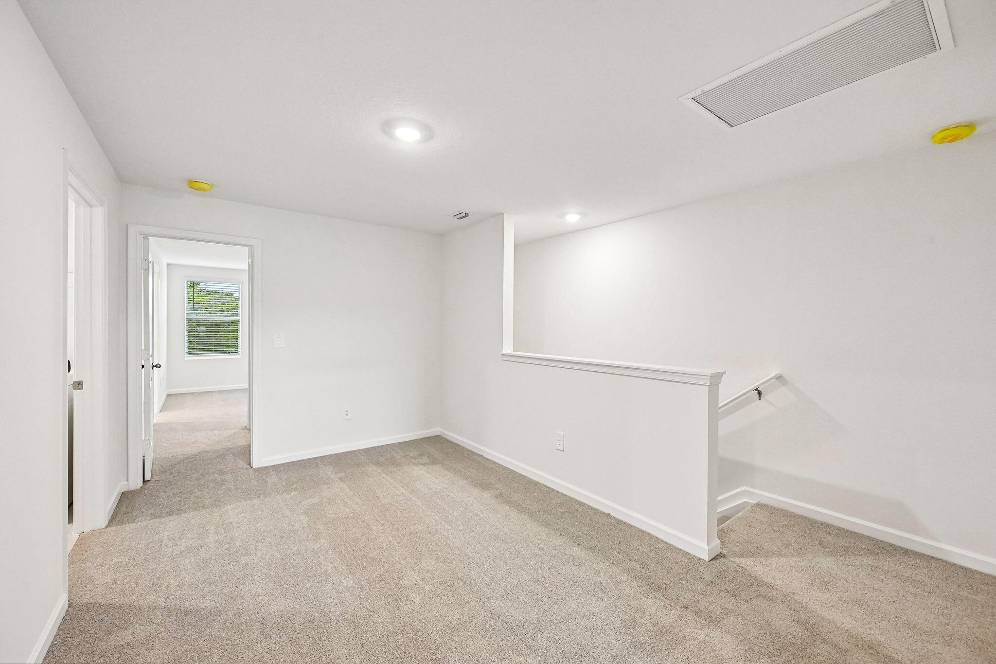658 Salisbury Circle Property Photo 15