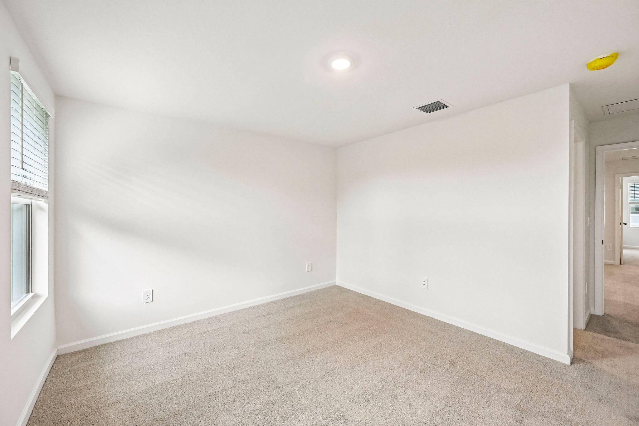 658 Salisbury Circle Property Photo 25