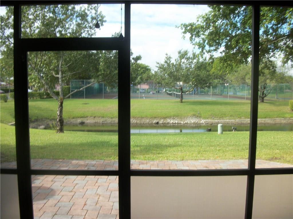 4953 E Lakes Drive Property Photo 17