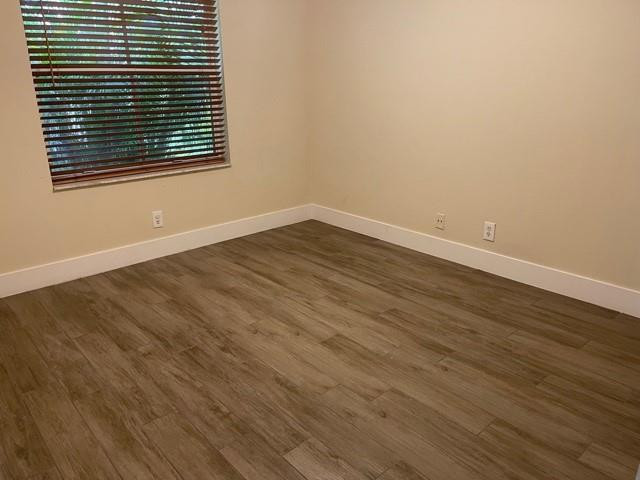 824 Savannah Falls Drive Property Photo 16