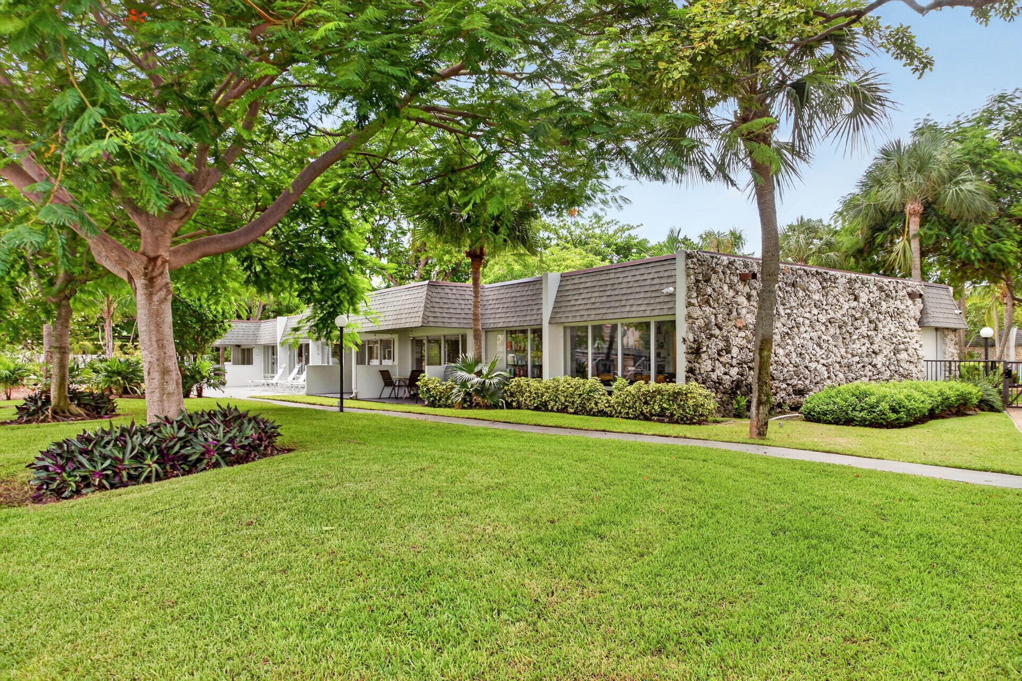 801 S Federal Highway 1103 Property Photo 25