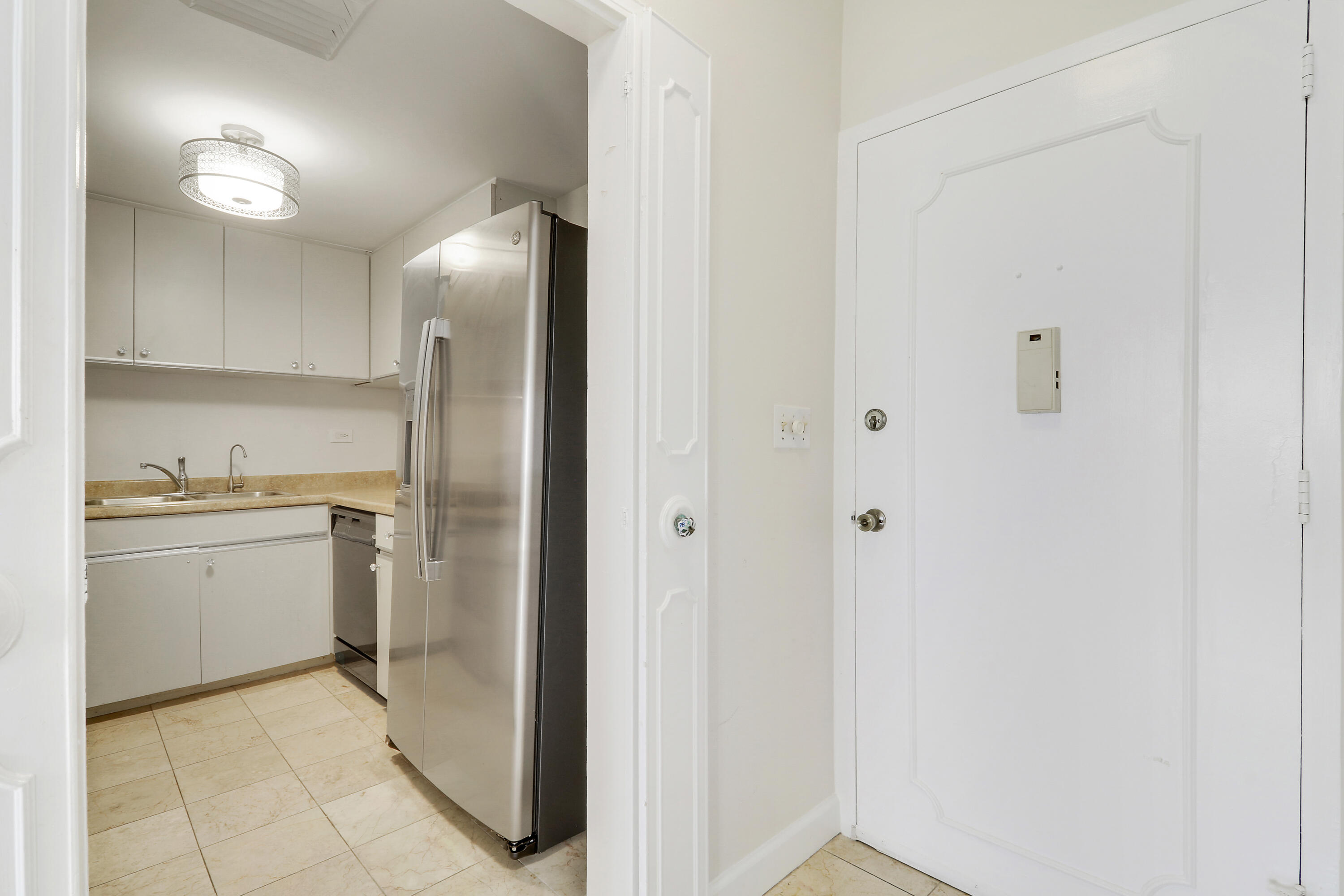 2800 N Flagler Drive 815 Property Photo 6