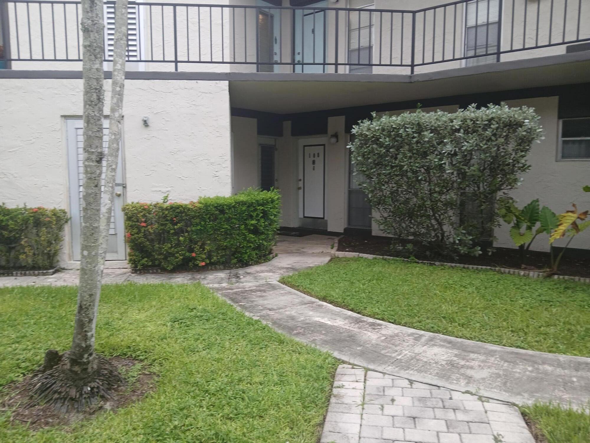 2 Greenway Village N 108 Property Photo 2