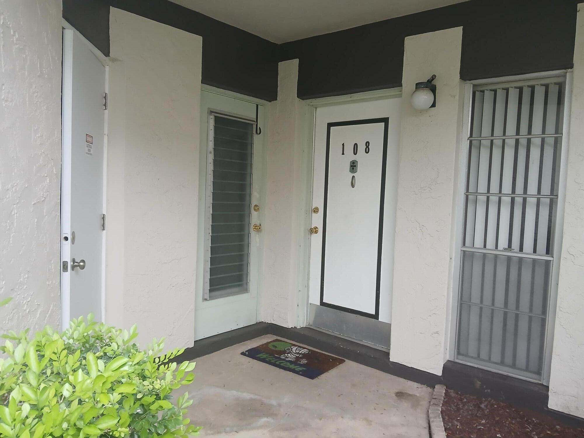 2 Greenway Village N 108 Property Photo 3